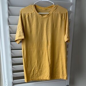 Lululemon men’s T-Shirt